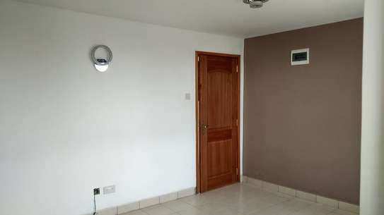1 Bed Apartment with Parking in Nairobi West image 4