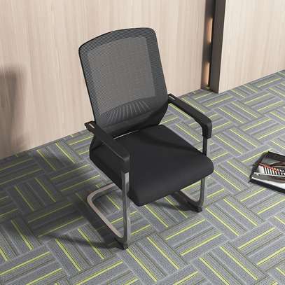 Office Chair: Breathable Mesh Back Guest Office Chair image 4