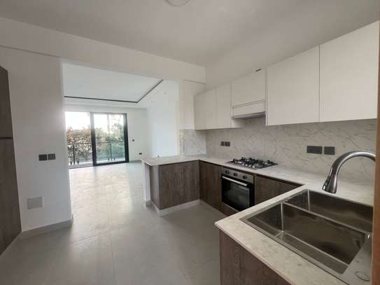 2 Bed Apartment with En Suite at Brookside Drive image 5