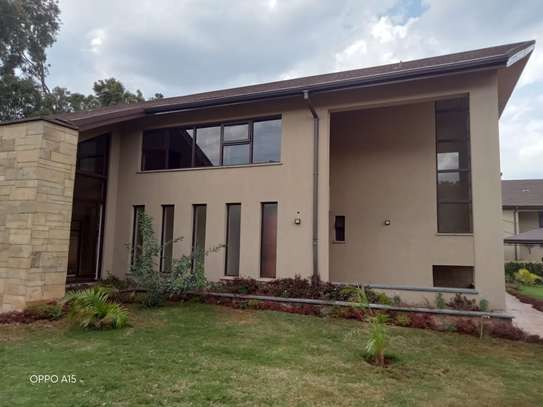 4 Bed Townhouse with En Suite at Rhino Park Road image 20