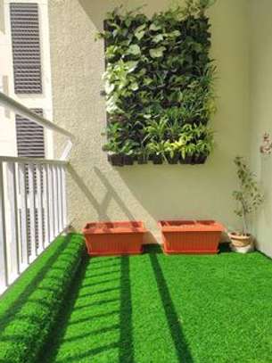 homy and lush grass carpet ideas image 1