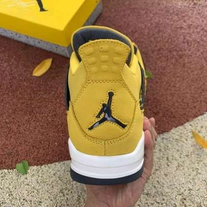 Jordan 4 sneaker Size 38 _45
Ksh 4500 image 1
