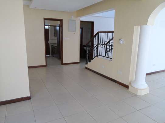 4 Bed Apartment with En Suite at Nyali image 7