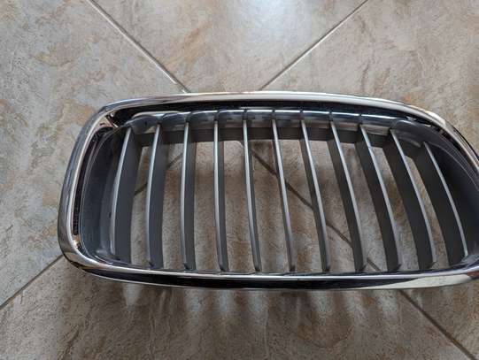 Front Kidney Grille Grill For 12-18 BMW F30 3 series 320i image 2