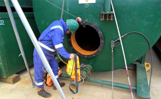 Water Tank Cleaning - Submersible Sludge Removal image 5