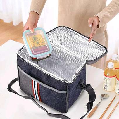 *Insulated Bag, Portable Waterproof Lunch Box image 1