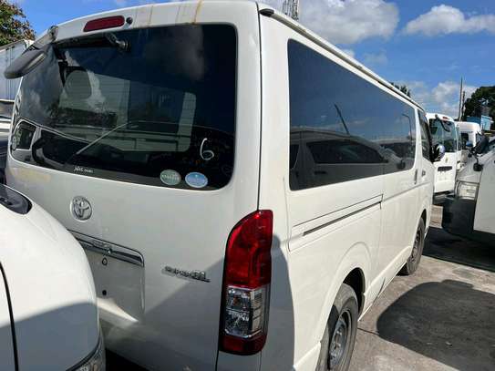 TOYOTA HIACE SUPER GL image 2