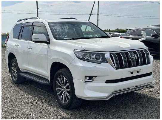 Toyota prado petrol  model 2020 image 4