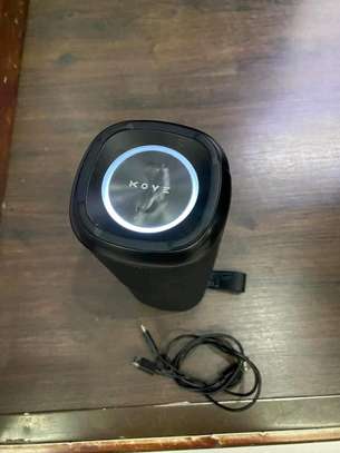 Kove commuter 2.0  bluetooth speaker  ..water resistant image 3