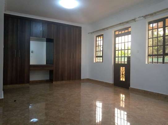 3 bedroom townhouse for sale in Thindigua image 13
