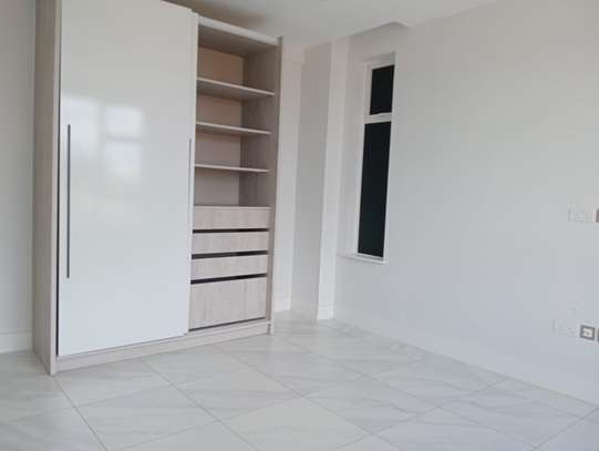 1 Bed Apartment with Gym in Westlands Area image 4