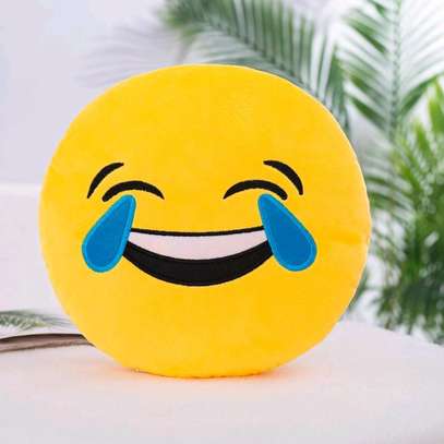 Adorable emoji pillows image 2