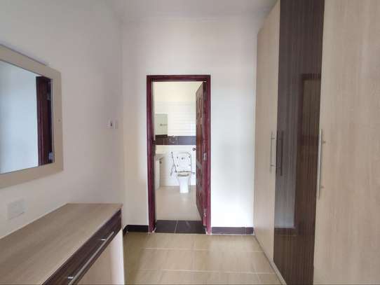 2 Bed Apartment with En Suite in Lavington image 6