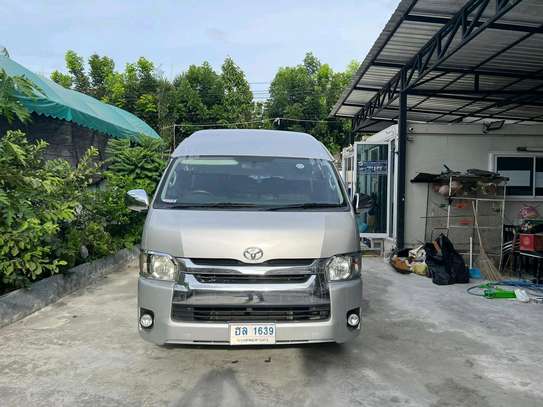 TOYOTA HIACE MANUAL DIESEL WITH SEATS image 8