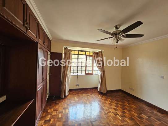 5 Bed House in Nyari image 16