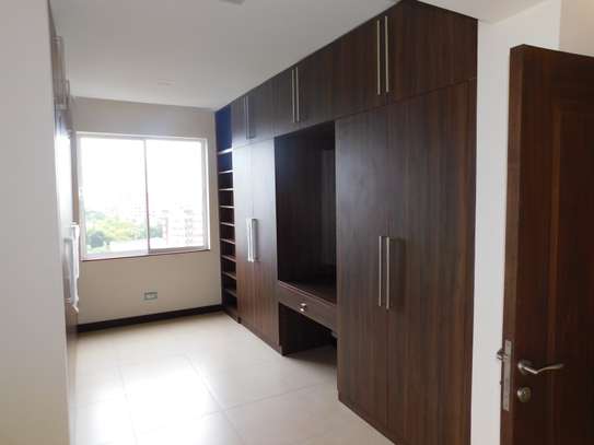 3 Bed Apartment with En Suite at City Mall image 2