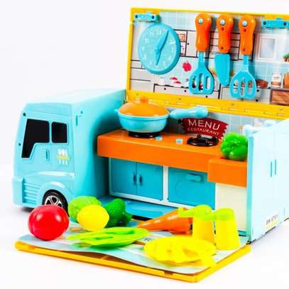 Food Truck with Convertible Kitchen Playset image 1