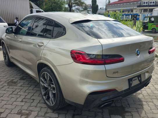 BMW X4 M40i 2022 image 7