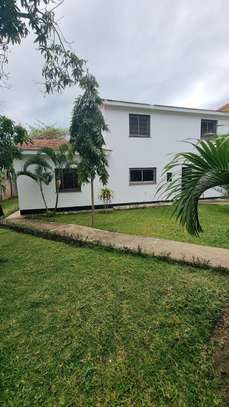 4 Bed House with En Suite at Nyali image 32