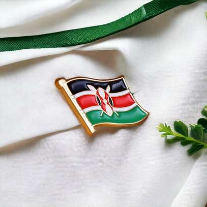 Fluttering Kenya Flag Lapel Pinbadge image 2