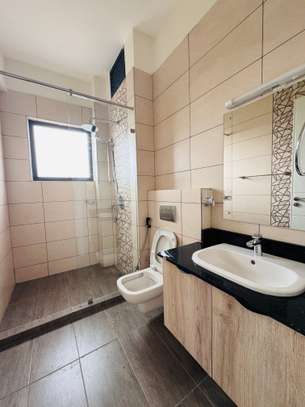 2 Bed Apartment with En Suite at Lavington image 8