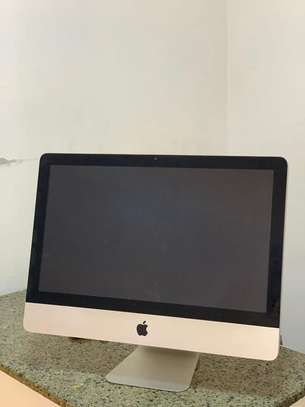 iMac 21 inch(2010) image 4