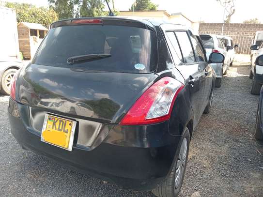 Suzuki Swift image 6