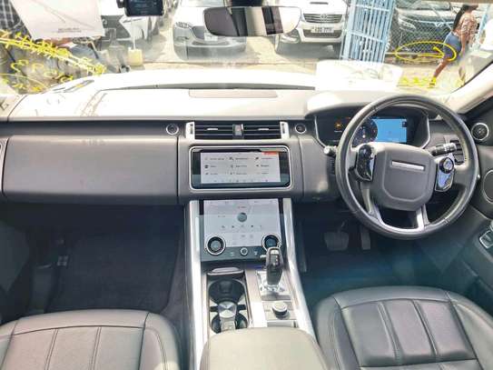 Range Rover sport 2018 Diesel image 5