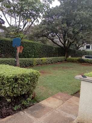 4 bedroom apartment for rent in Kilimani image 6
