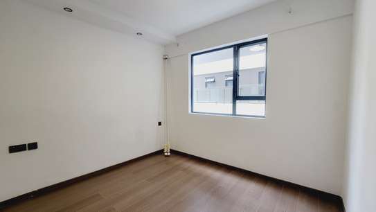 2 Bed Apartment with En Suite in Kilimani image 8