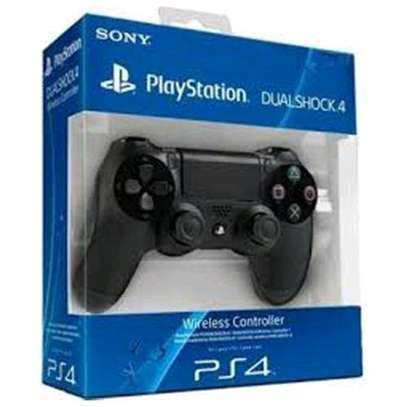 Wireless PS4 dual shock controller image 1