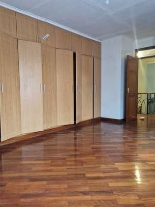 4 Bed House with En Suite at Lavington image 15