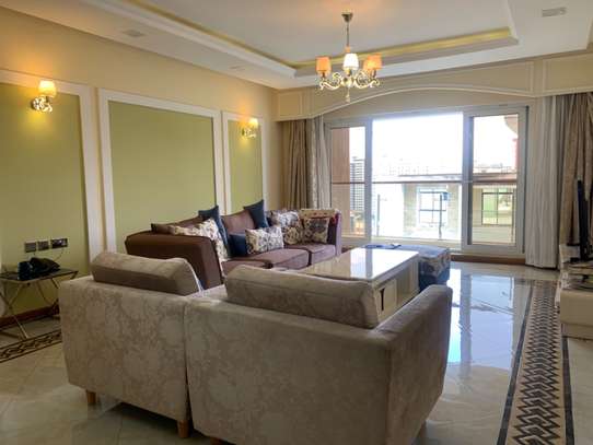 3 Bed Apartment with En Suite in Kilimani image 5