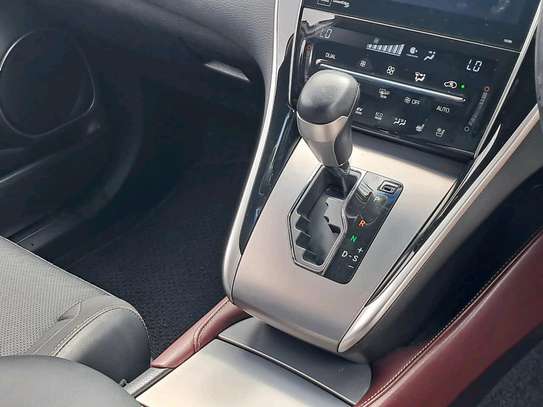 Toyota Harrier Premium sunroof hybrid maroon 2019 image 11