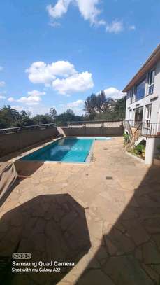 Modern 3 Bedrooms  All Ensuite Apartments in Kileleshwa image 10