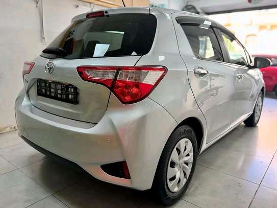 Toyota vitz u-edition 2019model image 4
