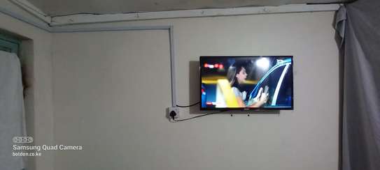 Tv mounting and decoration image 3