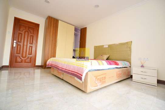 3 Bed Apartment with En Suite in Lavington image 8