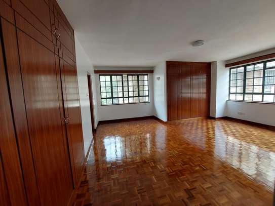 3 Bed Apartment with En Suite at Mandera Road image 11