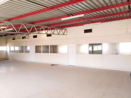 11,000 ft² Warehouse with Parking in Mombasa Road image 3