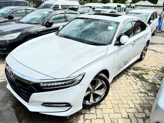 Honda Accord white 2020 image 2
