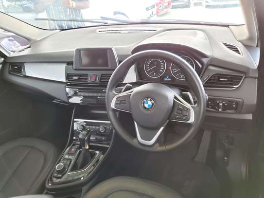 BMW 220i image 13