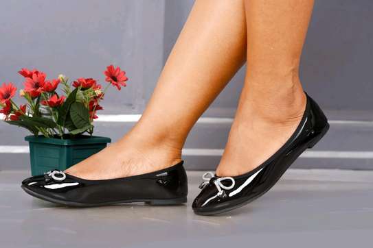 Beautiful Round Doll shoes.. hazifinyi mbele size: 37-42 image 2