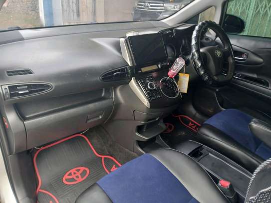 Toyota wish 2014model image 9