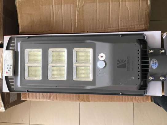 100W solar street lights with arm, 4 eyes, Remote image 1