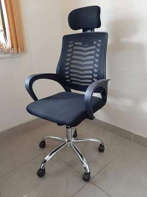 Executive office headrest chairs image 6