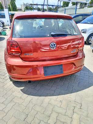 Volkswagen polo image 2