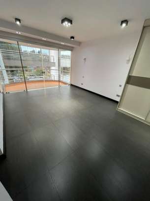 3 Bed Apartment with En Suite in Riverside image 36