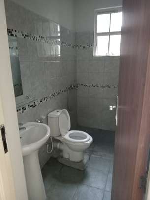 2 Bed Apartment  in Ongata Rongai image 8