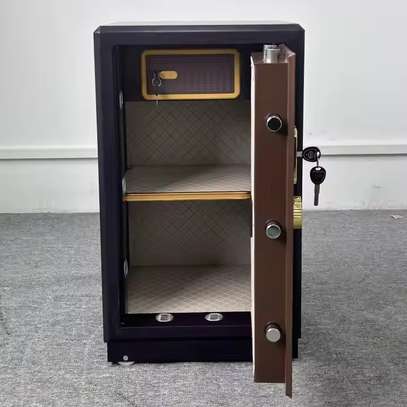 Office Safe: Fireproof Steel 70 Kilos Executive Filing Safe image 5